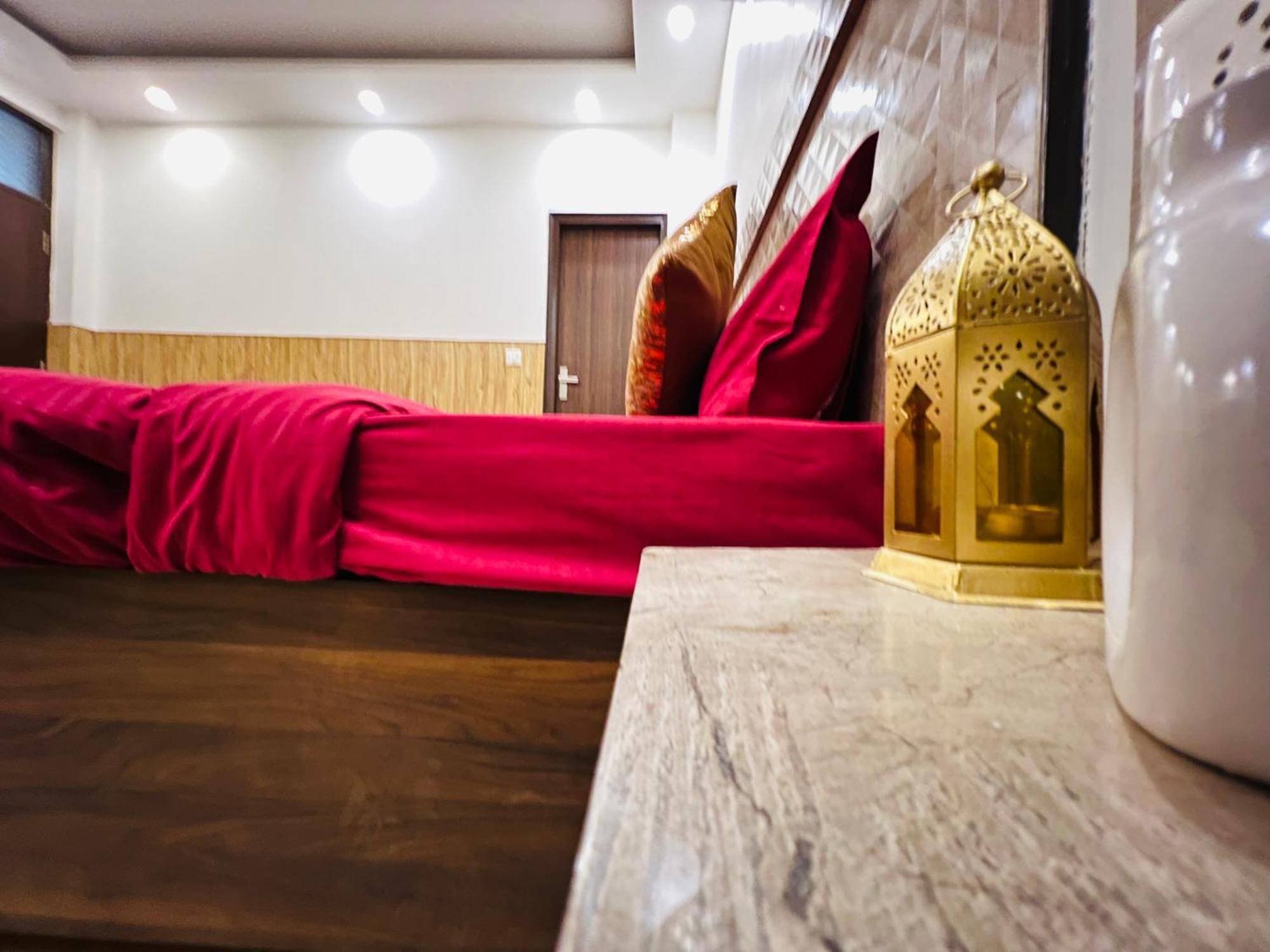 Comfortable New Delhi